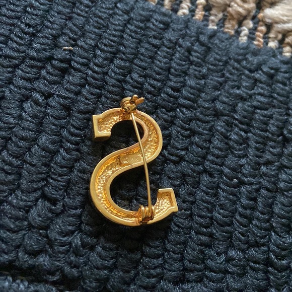 Brooch - Picture 3 of 5